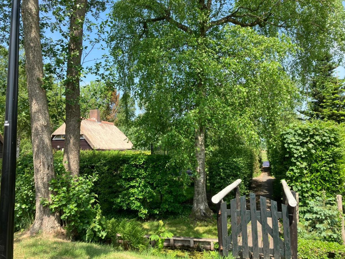 Oasis Giethoorn Villa Exterior photo